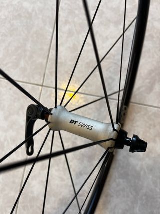 Rueda DT Swiss PR 1600 23mm