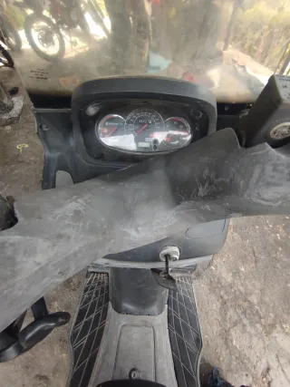 Suzuki Burgman 125 Plata