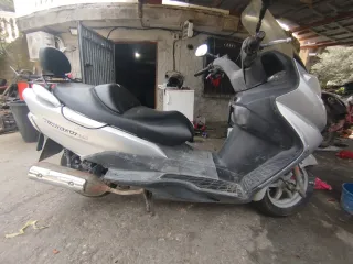 Suzuki Burgman 125 Plata