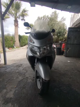 Suzuki Burgman 125 Plata