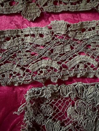 Encaje de conchas oro s.XVIII hecho a mano