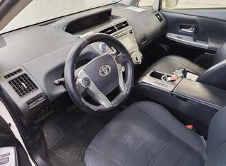 225536 4261147310 llanta toyota prius v 1.8 at (99