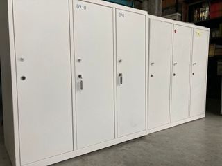 Taquillas bajas 3 puertas metálicas