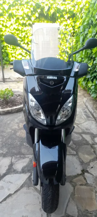 Yamaha X-MAX 250 Negra/Gris
