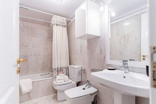 Piso en alquiler en Ermitagaña - Mendebaldea en Pamplona