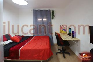 Piso en venta en Ciudad Jardín en Alicante