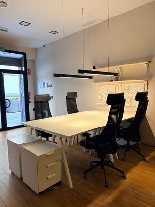 Mueble metálico oficina Trotten Ikea