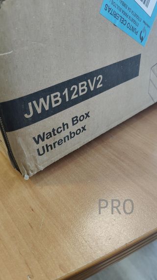 Caja para reloj con 12 compartimentos