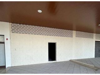 Local comercial en venta en Atarfe