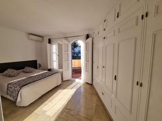 Casa adosada en alquiler en Nueva Andalucía centro en Marbella