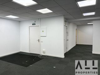 Oficina en alquiler en Sant Antoni en Barcelona