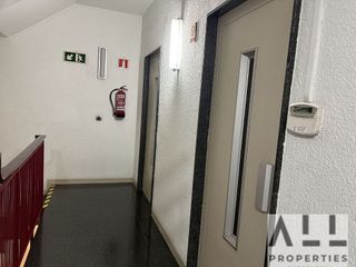 Oficina en alquiler en Sant Antoni en Barcelona