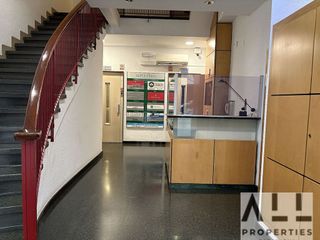 Oficina en alquiler en Sant Antoni en Barcelona