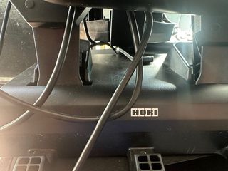 Playstation Consola PS4 Negra + Volante y Pedales