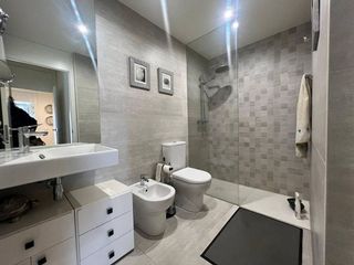 Piso en alquiler en Plaza España - Villa Pilar - Reyes Católicos - Vadillos en Burgos