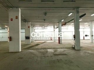 Nave industrial en alquiler en Pubilla Cases en Hospitalet de Llobregat, L´