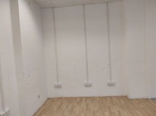 Local comercial en alquiler en Doctor Barraquer - G. Renfe - Policlínico en Sevilla