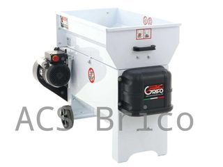 Despalilladora Chapa de Uva con Bomba - 2 HP - 2000 kg/h - 87x50 cm - Grifo