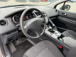 Peugeot 3008 2011