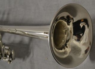 Trompeta Do Yamaha 2435 plata en perfecto estado