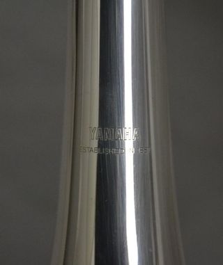 Trompeta Do Yamaha 2435 plata en perfecto estado