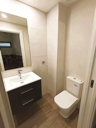 Local comercial en venta en Universidad - Los Lirios en Logroño