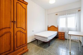 Piso en alquiler en Ciudad Jardín - Tagarete - El Zapillo en Almería