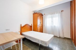 Piso en alquiler en Ciudad Jardín - Tagarete - El Zapillo en Almería