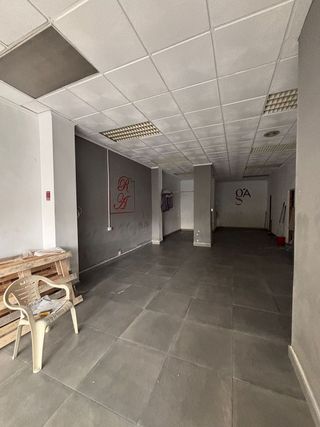 Local comercial en venta en Avenida de la Paz en Xirivella