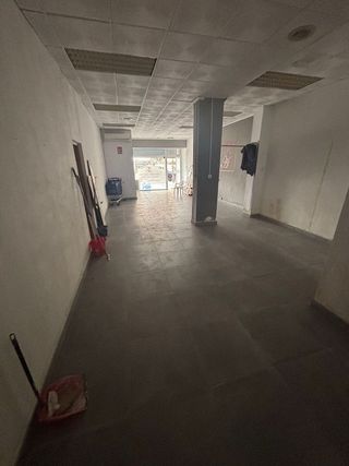 Local comercial en venta en Avenida de la Paz en Xirivella