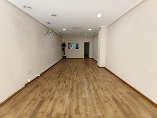 Local comercial en venta en Altabix en Elche