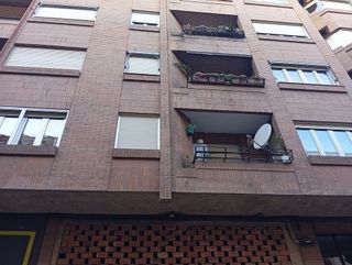 Local comercial en venta en Universidad - Los Lirios en Logroño