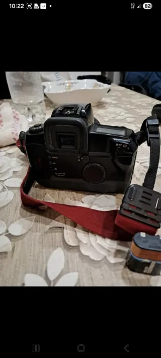 Canon EOS A2E Reflex con objetivo 35-105mm