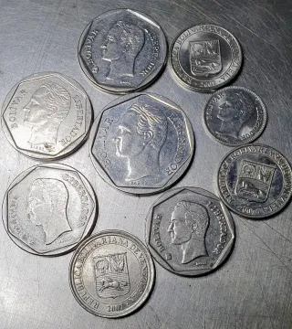 Lote de 9 Monedas Venezolanas.