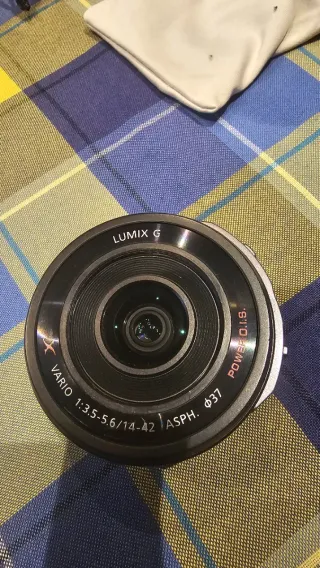 Objetivo Panasonic 14-42 PZ OIS