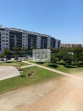 Piso en venta en Puerta Blanca en Málaga