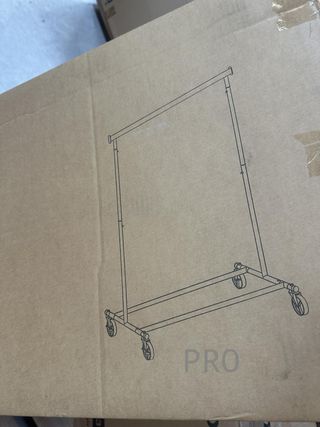 Burro ropa con ruedas