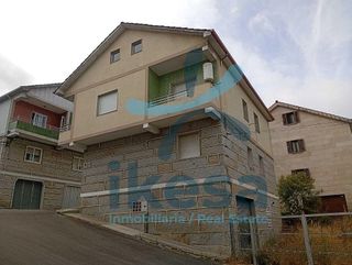 Chalet en venta en San Francisco en Ourense