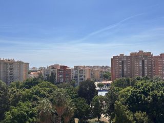 Piso en venta en La Luz - El Torcal en Málaga