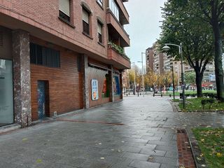 Local comercial en alquiler en Basurtu en Bilbao