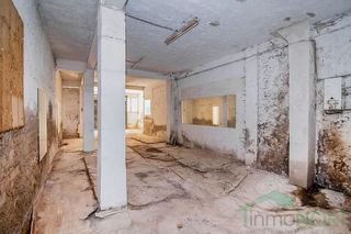 Local comercial en venta en Barrio de Peral en Cartagena