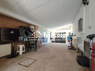 Chalet en venta en Montequinto en Dos Hermanas