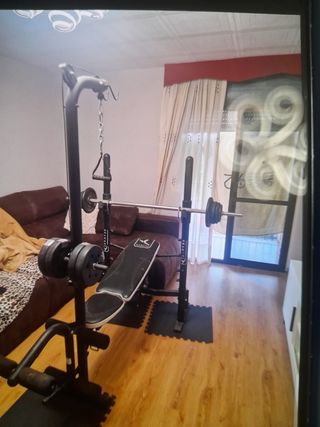 BANCO DE PESAS Y MUSCULACION CON POLEA