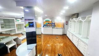 Local comercial en venta en Santa Marina - La Paz en Badajoz