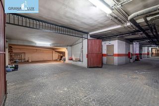 Garaje en venta en Pajaritos - Plaza de Toros en Granada