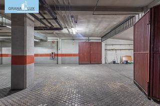 Garaje en venta en Pajaritos - Plaza de Toros en Granada