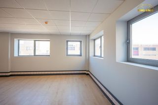 Oficina en venta en Cabanillas del Campo