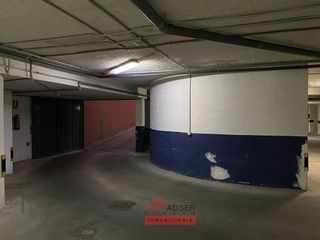 Garaje en venta en Portillejo - Valdegastea en Logroño