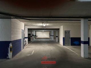 Garaje en venta en Portillejo - Valdegastea en Logroño