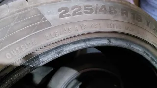 Neumáticos 225/45/18